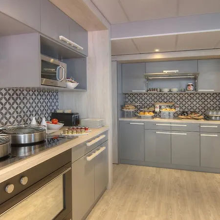 Mercure Promenade Des 4* Nicea