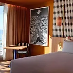 Mercure Promenade Des 4*