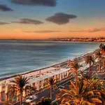Mercure Promenade Des 4*