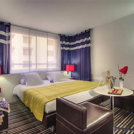 فندق ميركيور بروميناد ديزونغليه 4*