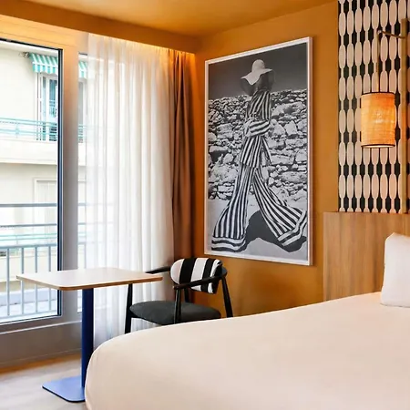 Mercure Promenade Des Hotel