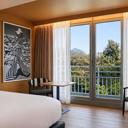 Mercure Promenade Des Hotel 4*