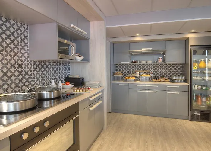 Mercure Promenade Des 4* Nice