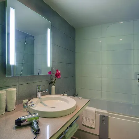 Hotel Mercure Promenade Des 4*