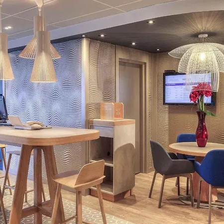 Mercure Promenade Des 4*