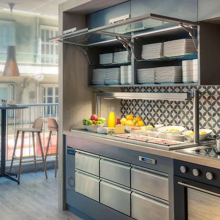 Mercure Promenade Des Hotel 4*