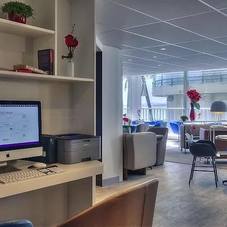 Hotel Mercure Promenade Des 4*