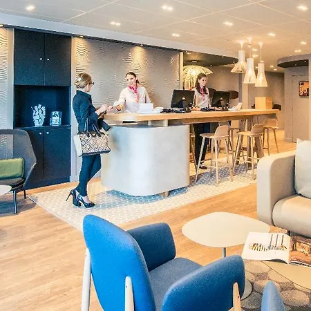 Mercure Promenade Des Hotel 4*