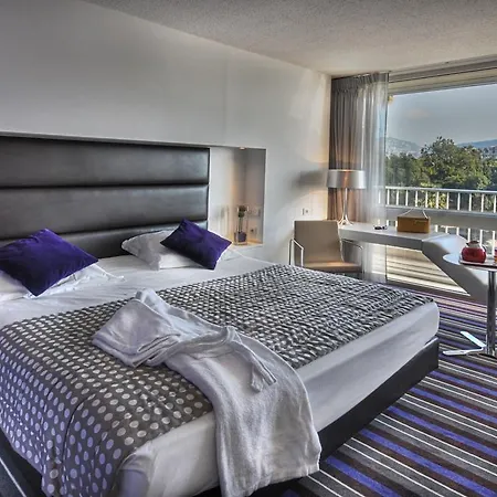 Hotel Mercure Promenade Des